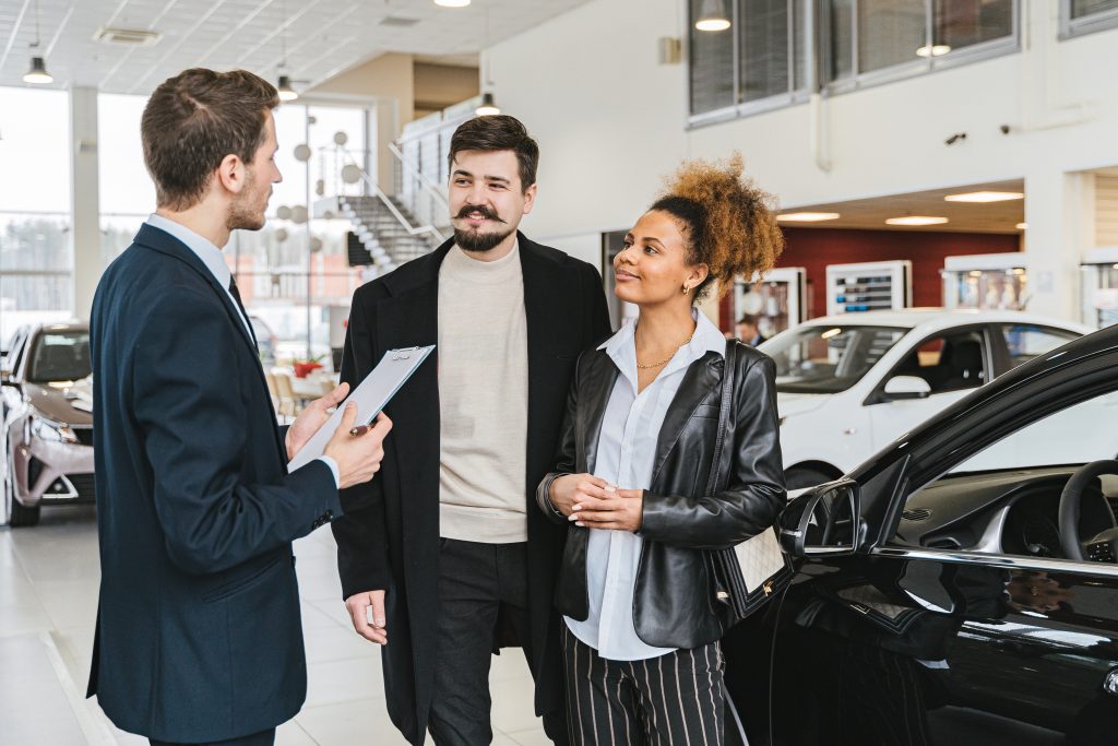 The Pros and Cons Of Buying Vs. Leasing A Car – Capital Ford