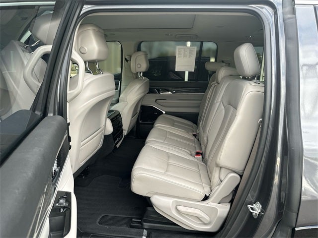 2022 Jeep Wagoneer Series III