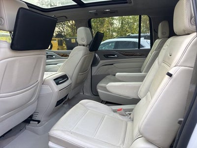 2023 Cadillac Escalade ESV Sport Platinum