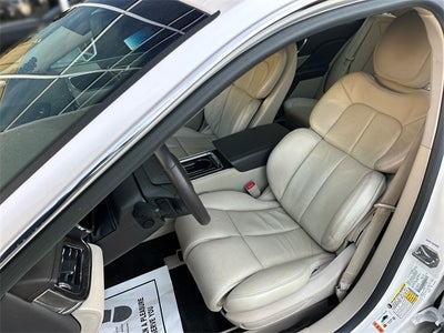 2017 Lincoln Continental Select