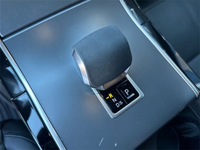 2024 Land Rover Range Rover Velar Dynamic SE