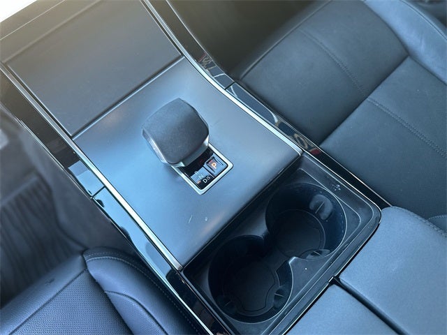 2024 Land Rover Range Rover Velar Dynamic SE