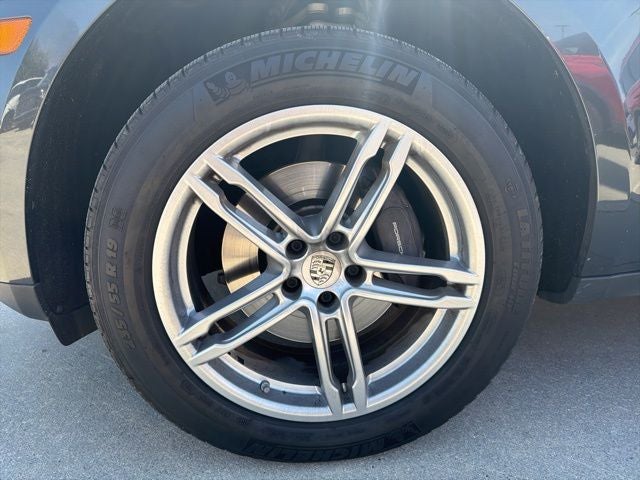 2017 Porsche Macan Base