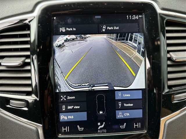 2017 Volvo XC90 T6 Momentum