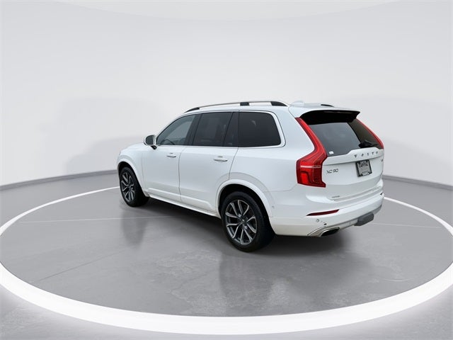 2017 Volvo XC90 T6 Momentum