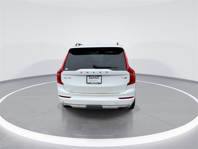 2017 Volvo XC90 T6 Momentum
