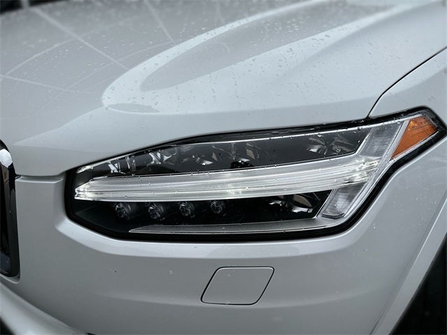 2017 Volvo XC90 T6 Momentum