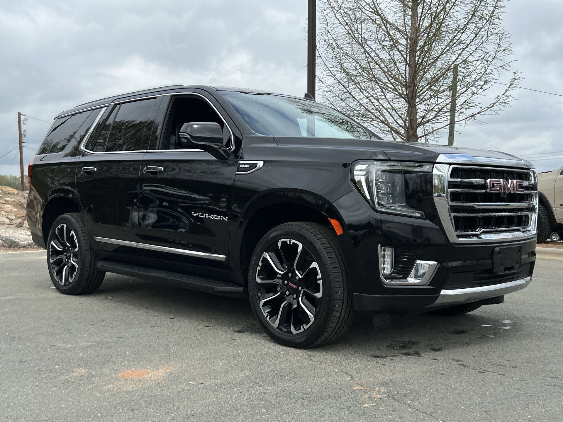 2022 GMC Yukon SLT
