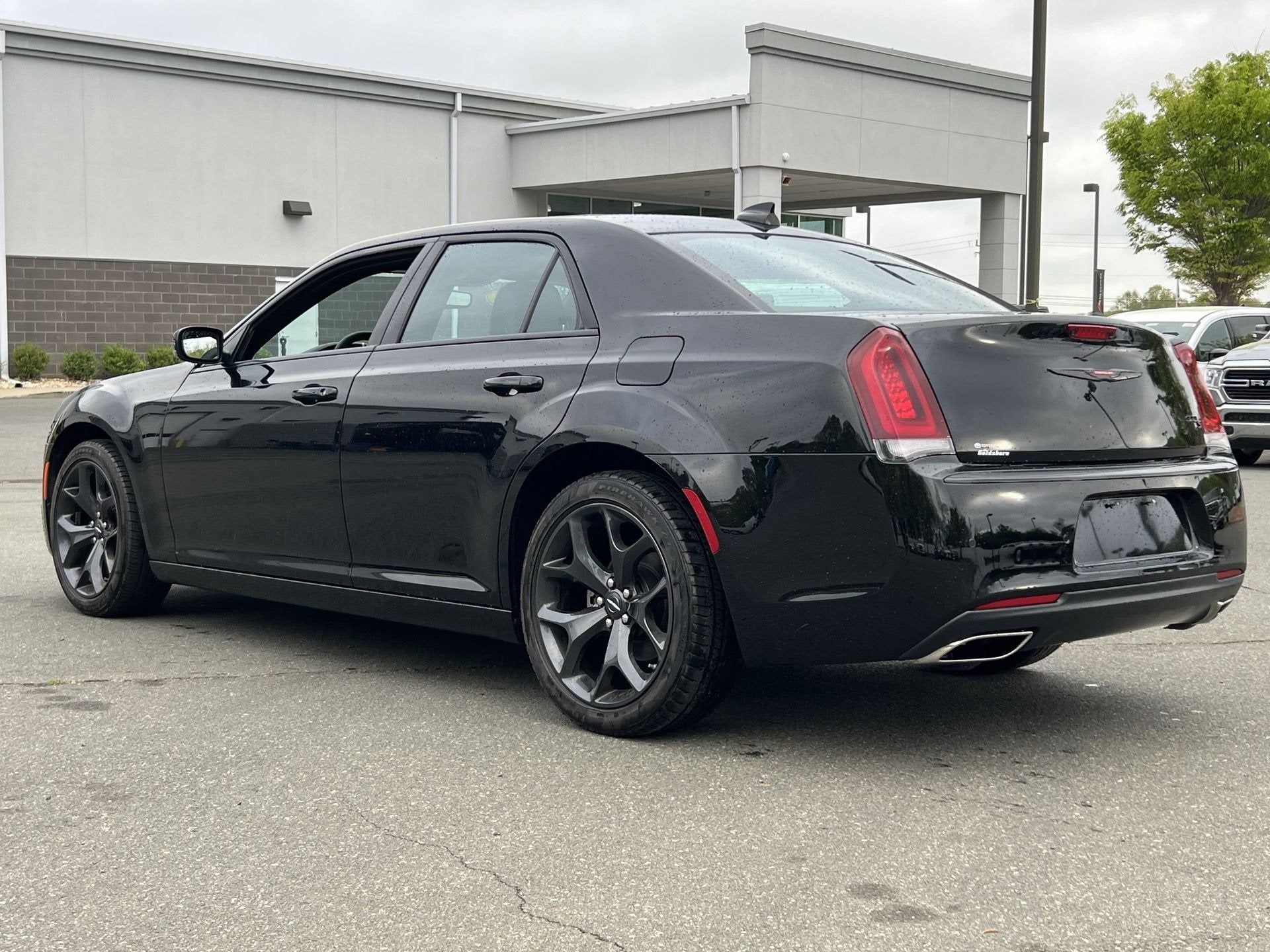 2023 Chrysler 300 300S