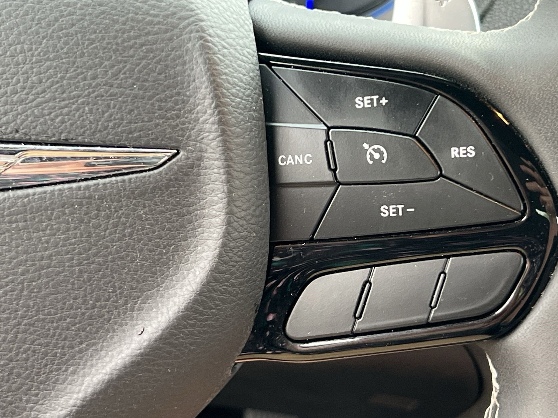 2023 Chrysler 300 300S