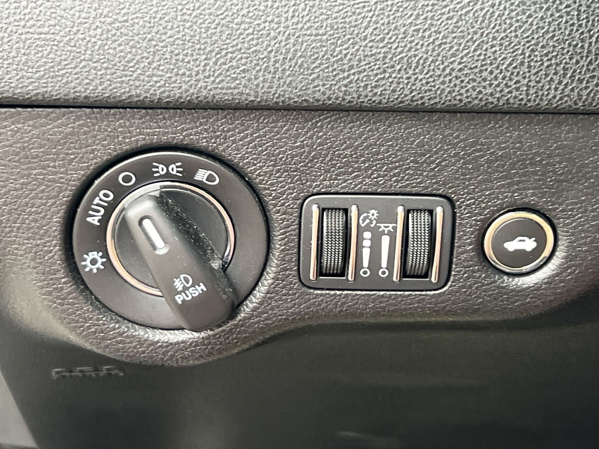 2023 Chrysler 300 300S