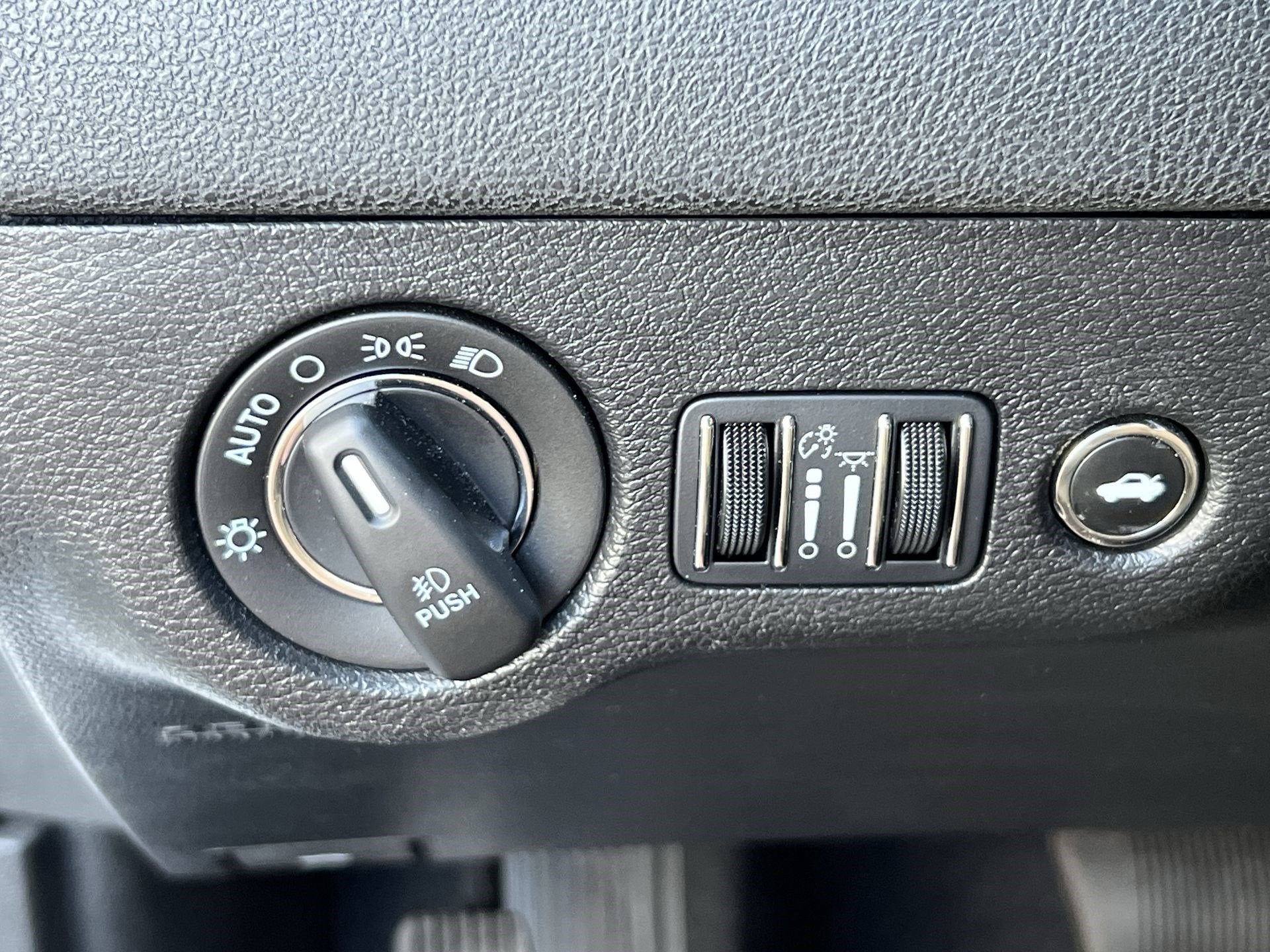 2023 Chrysler 300 300S