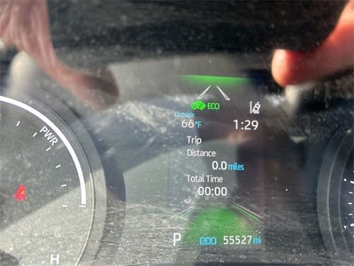 2024 Toyota Sienna LE 8 Passenger