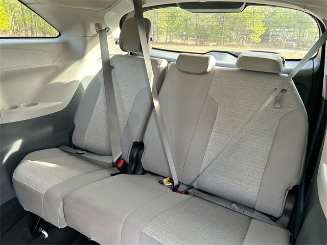 2024 Toyota Sienna LE 8 Passenger