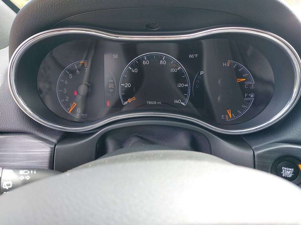 2020 Jeep Grand Cherokee Laredo E