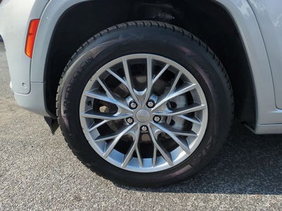 2023 Jeep Grand Cherokee Summit