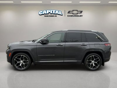2022 Jeep Grand Cherokee Summit