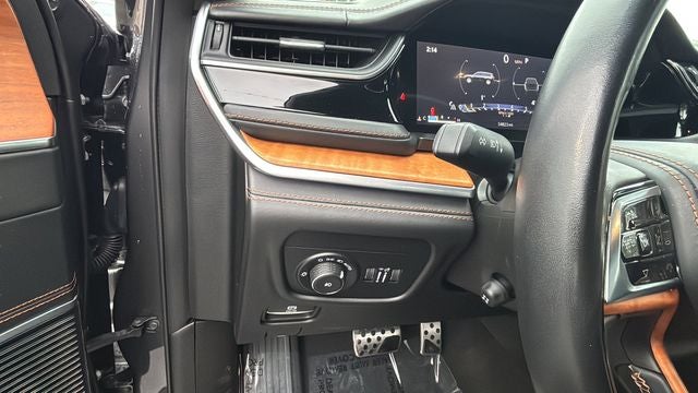 2022 Jeep Grand Cherokee Summit