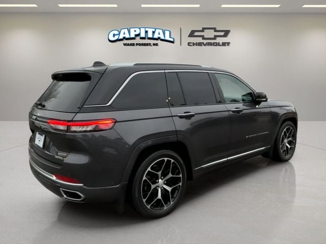 2022 Jeep Grand Cherokee Summit