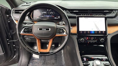 2022 Jeep Grand Cherokee Summit
