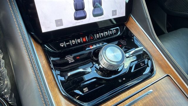 2024 Jeep Grand Wagoneer L Series III