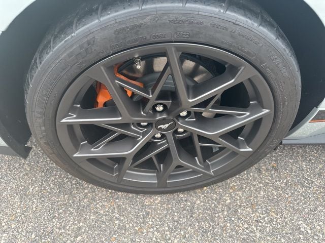 2022 Ford Mustang Mach 1