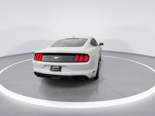 2021 Ford Mustang EcoBoost