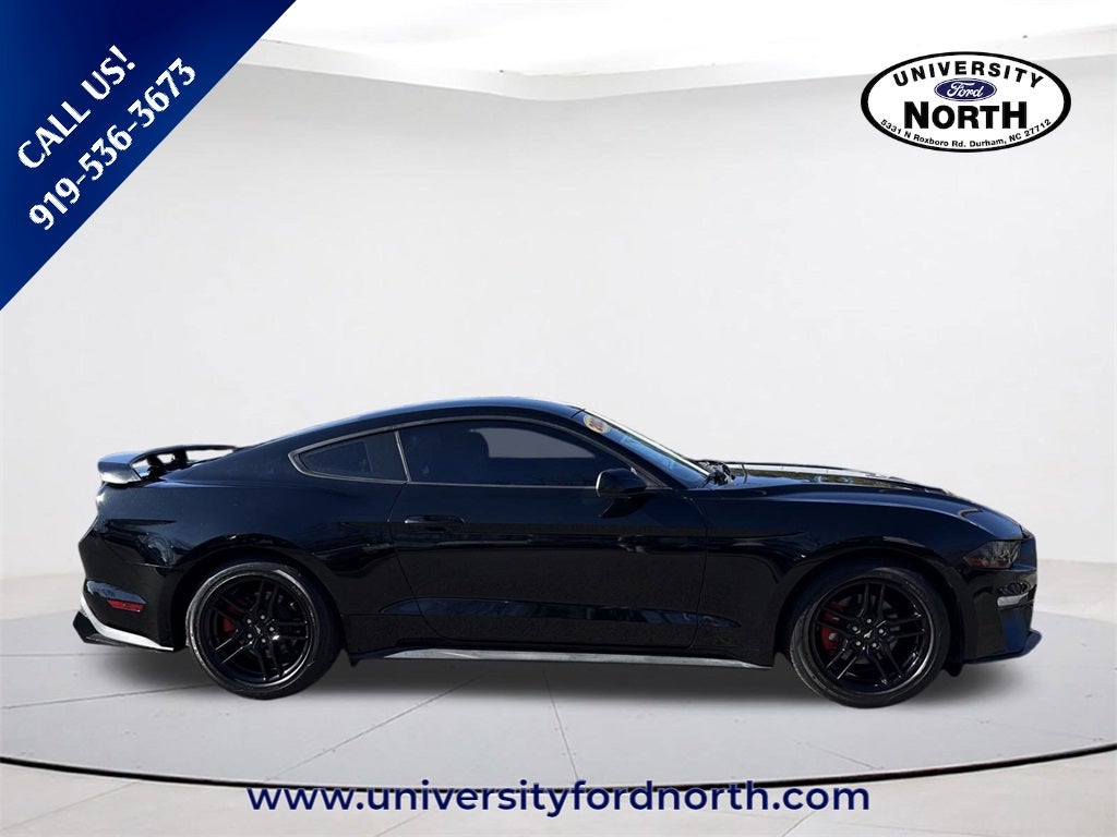 2022 Ford Mustang EcoBoost