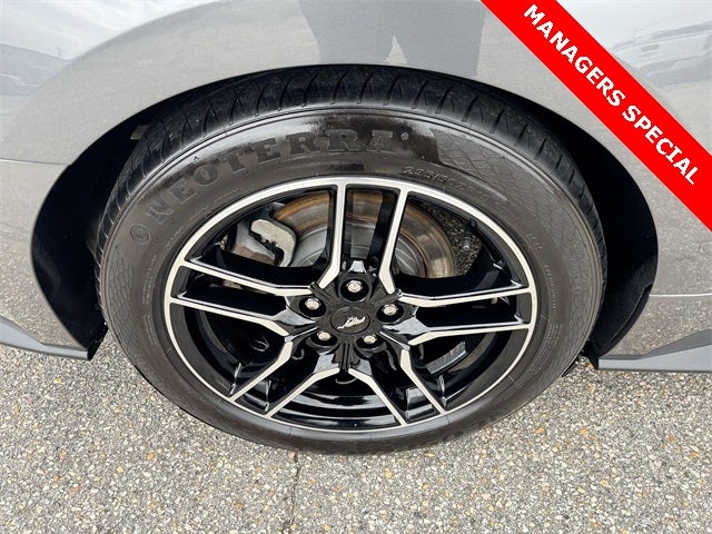 2022 Ford Mustang EcoBoost Premium