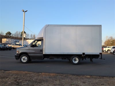 2023 Ford E-350SD BOX VAN W/ RAMP Cutaway