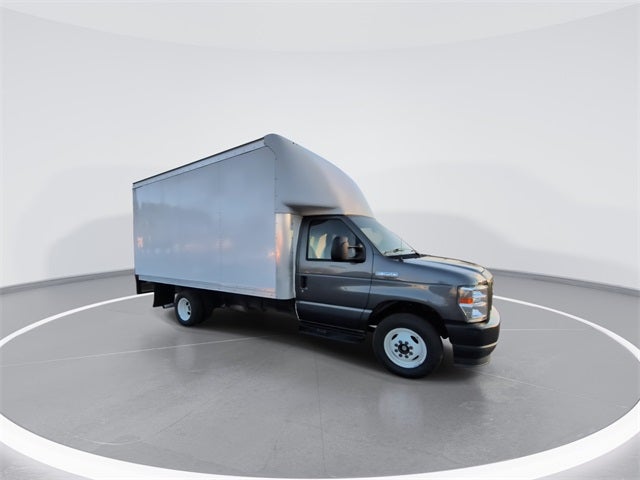 2023 Ford E-350SD BOX VAN W/ RAMP Cutaway