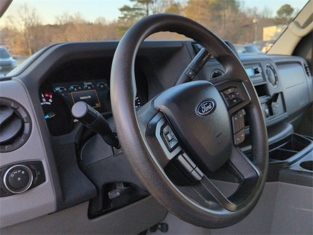 2023 Ford E-350SD BOX VAN W/ RAMP Cutaway