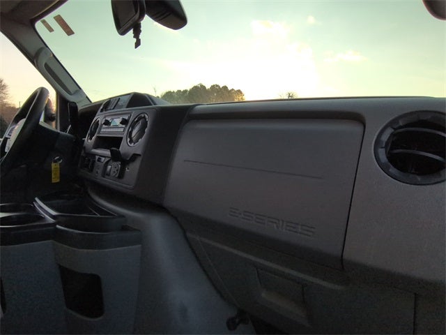 2023 Ford E-350SD BOX VAN W/ RAMP Cutaway