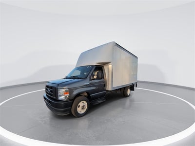 2023 Ford E-350SD BOX VAN W/ RAMP Cutaway