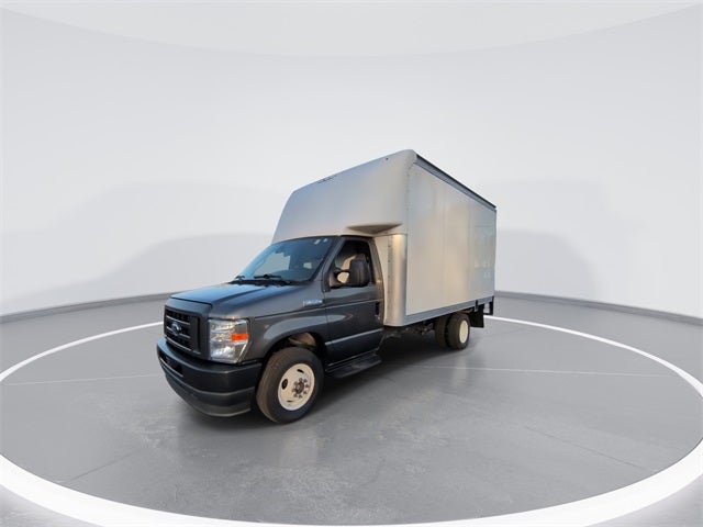 2023 Ford E-350SD BOX VAN W/ RAMP Cutaway