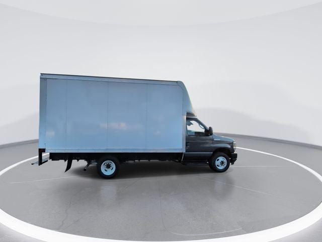 2023 Ford E-350SD BOX VAN W/ RAMP Cutaway