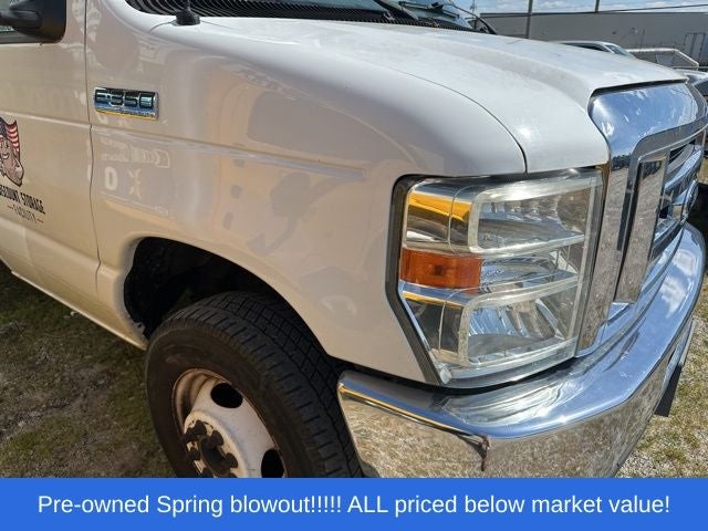 2017 Ford E-350SD XL Cutaway Box Van