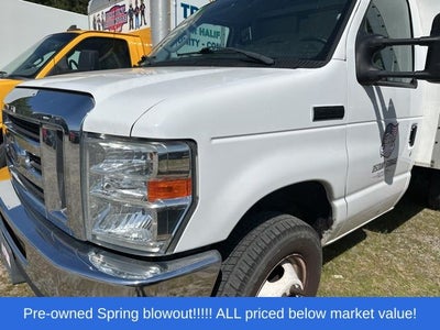 2017 Ford E-350SD XL Cutaway Box Van