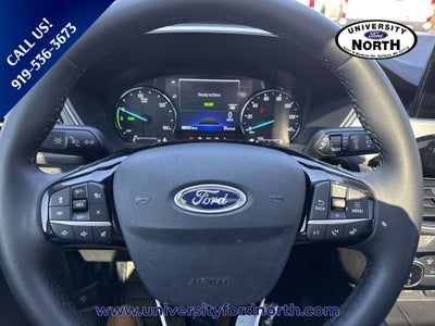 2022 Ford Escape SE Hybrid