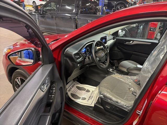 2021 Ford Escape Hybrid SE