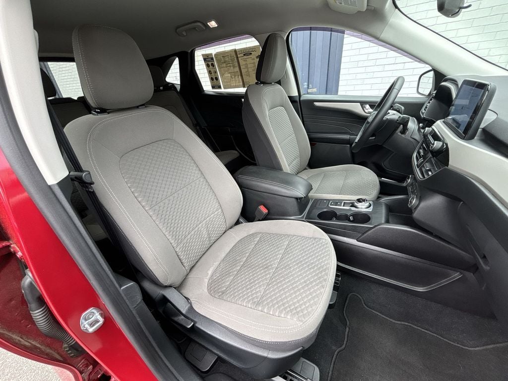2021 Ford Escape Hybrid SE