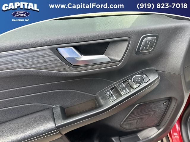 2025 Ford Escape Hybrid Platinum