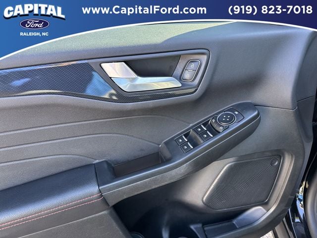 2025 Ford Escape Hybrid ST-Line Select