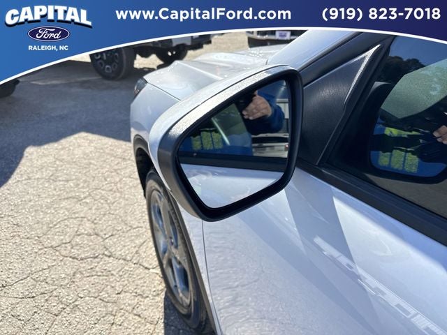 2025 Ford Escape Hybrid ST-Line Select