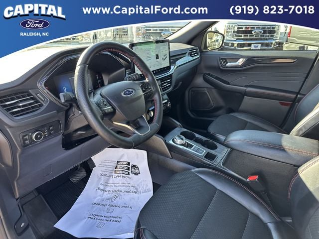 2025 Ford Escape Hybrid ST-Line Select