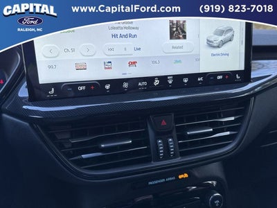 2025 Ford Escape Hybrid ST-Line Select