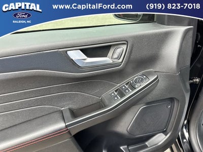 2025 Ford Escape Hybrid ST-Line Select