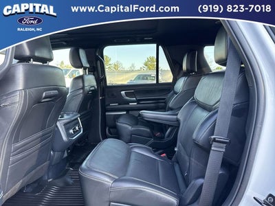 2025 Ford Expedition Platinum