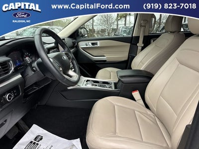 2023 Ford Explorer XLT