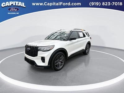 2025 Ford Explorer ST-Line
